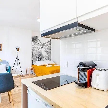 Charm And Convenience In Quatier Latin Apartment Paris Exterior photo
