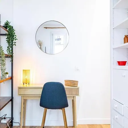 Charm And Convenience In Quatier Latin Apartment Paris Exterior photo