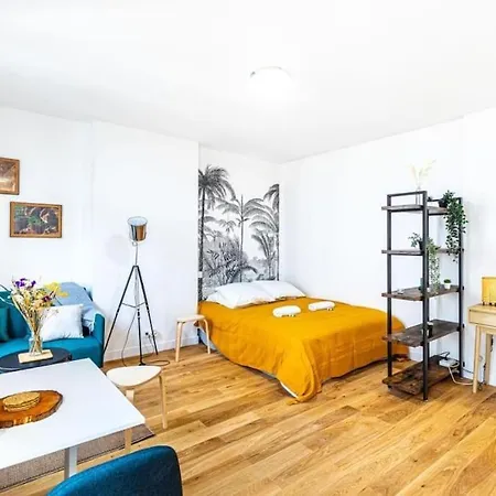 Charm And Convenience In Quatier Latin Apartment Paris Exterior photo