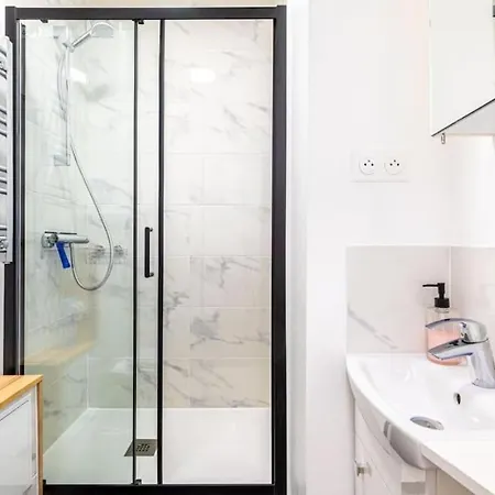 Charm And Convenience In Quatier Latin Apartment Paris Exterior photo